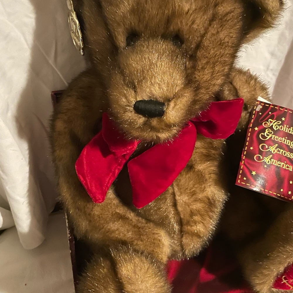 Holiday Christmas Bear